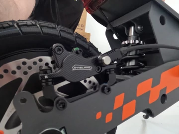 KuKirin G2 Limited Edition hidraulikus fékekkel 